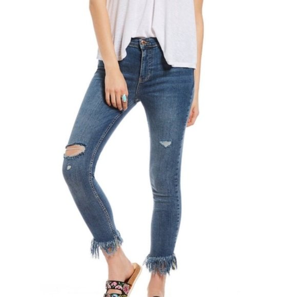 Free People Great Heights Frayed Hem Distressed Skinny Jeans Size 30 - Picture 1 of 16
